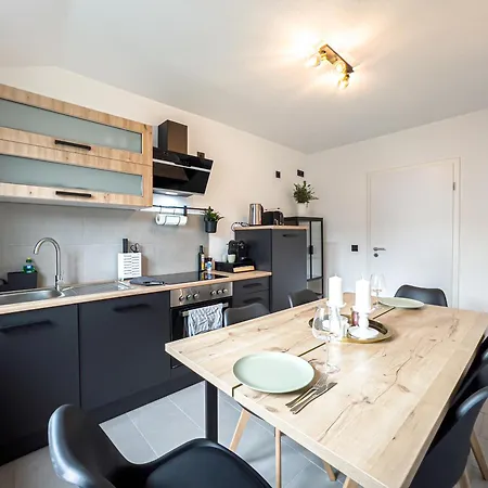 Rathausblick - moderne Mit 2 Schlafzimmern, Kueche, Bad, Waschmaschine & Trockner Mitten In Der Innenstadt Leipzig
