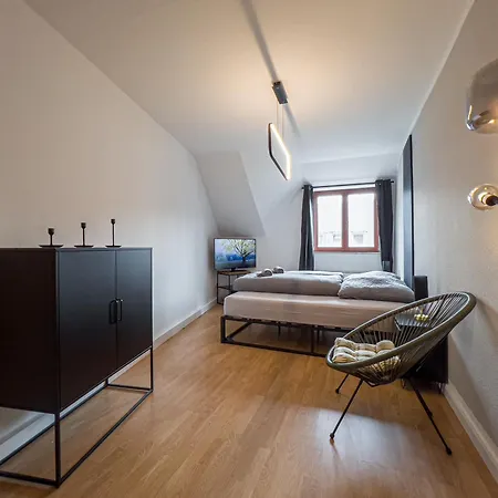 Rathausblick - moderne Mit 2 Schlafzimmern, Kueche, Bad, Waschmaschine & Trockner Mitten In Der Innenstadt Apartment Leipzig