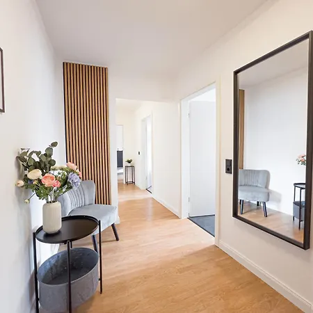 Apartment Rathausblick - moderne Mit 2 Schlafzimmern, Kueche, Bad, Waschmaschine & Trockner Mitten In Der Innenstadt Leipzig
